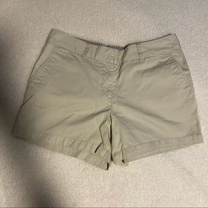 Vineyard Vines khaki shorts